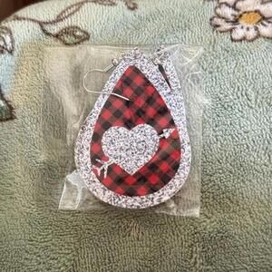 Plaid Heart Pattern Dangle Earrings